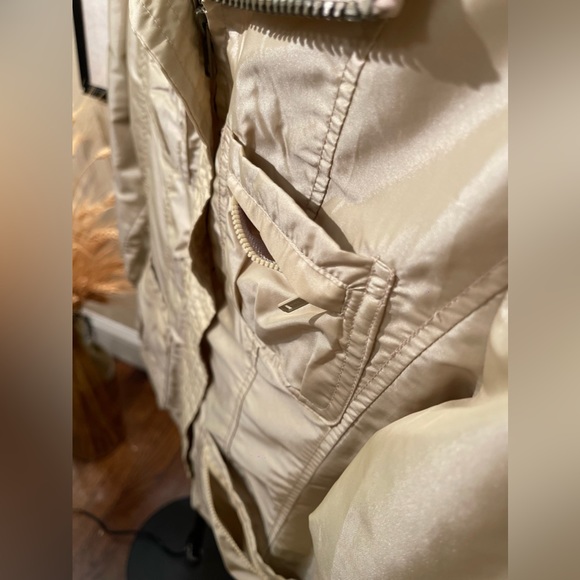 YCC Women’s Lightweight Jacket - Picture 7 of 15